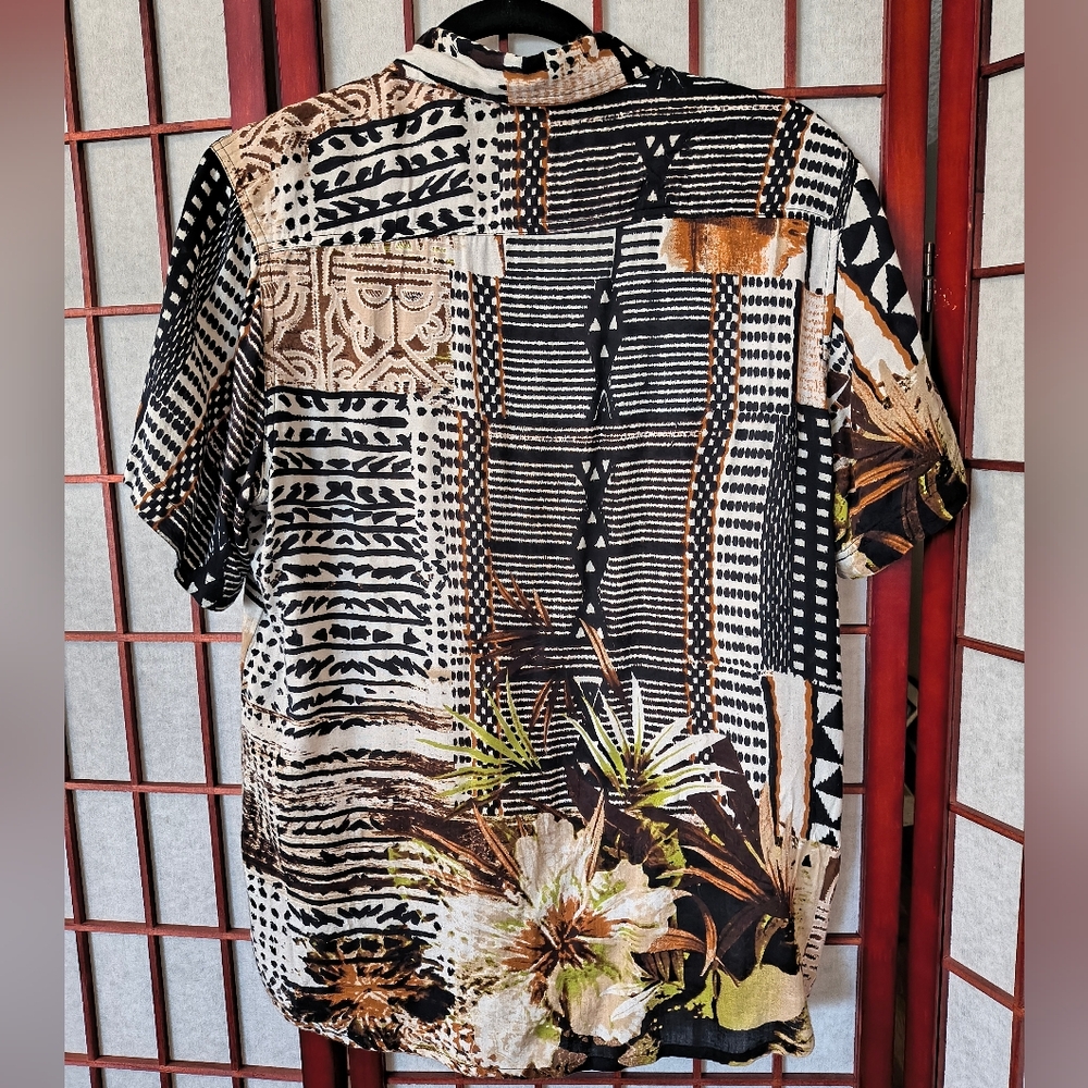 RAGA MAN Multicolor Patterned Button-Up Shirt—Size Medium - Picture 2 of 3